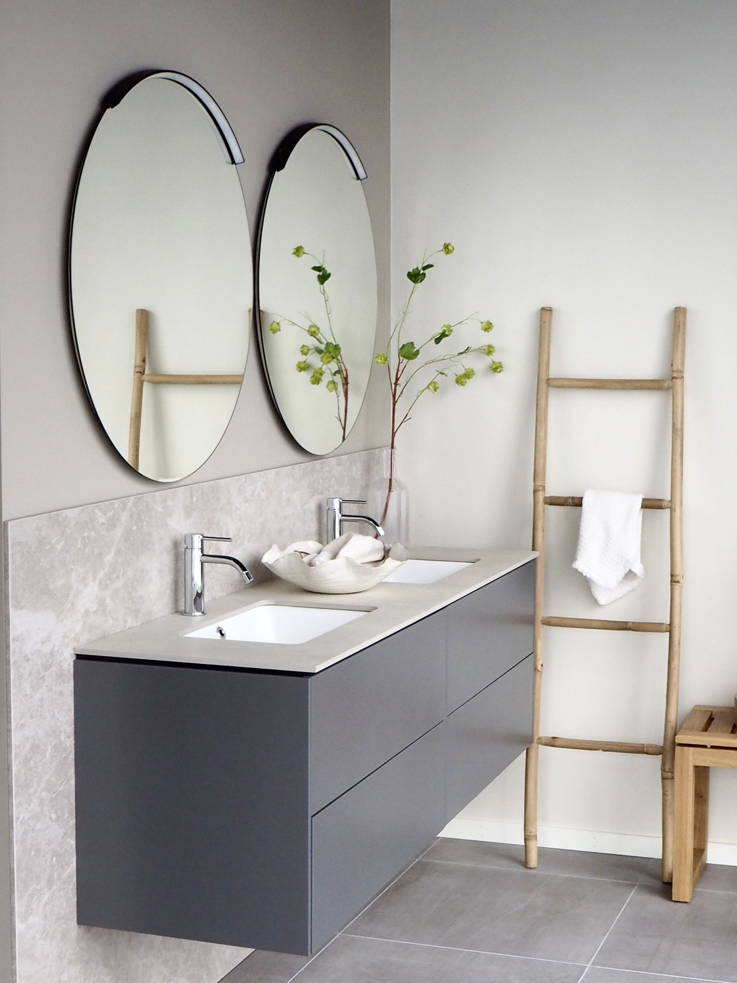 Måne speil med belysning