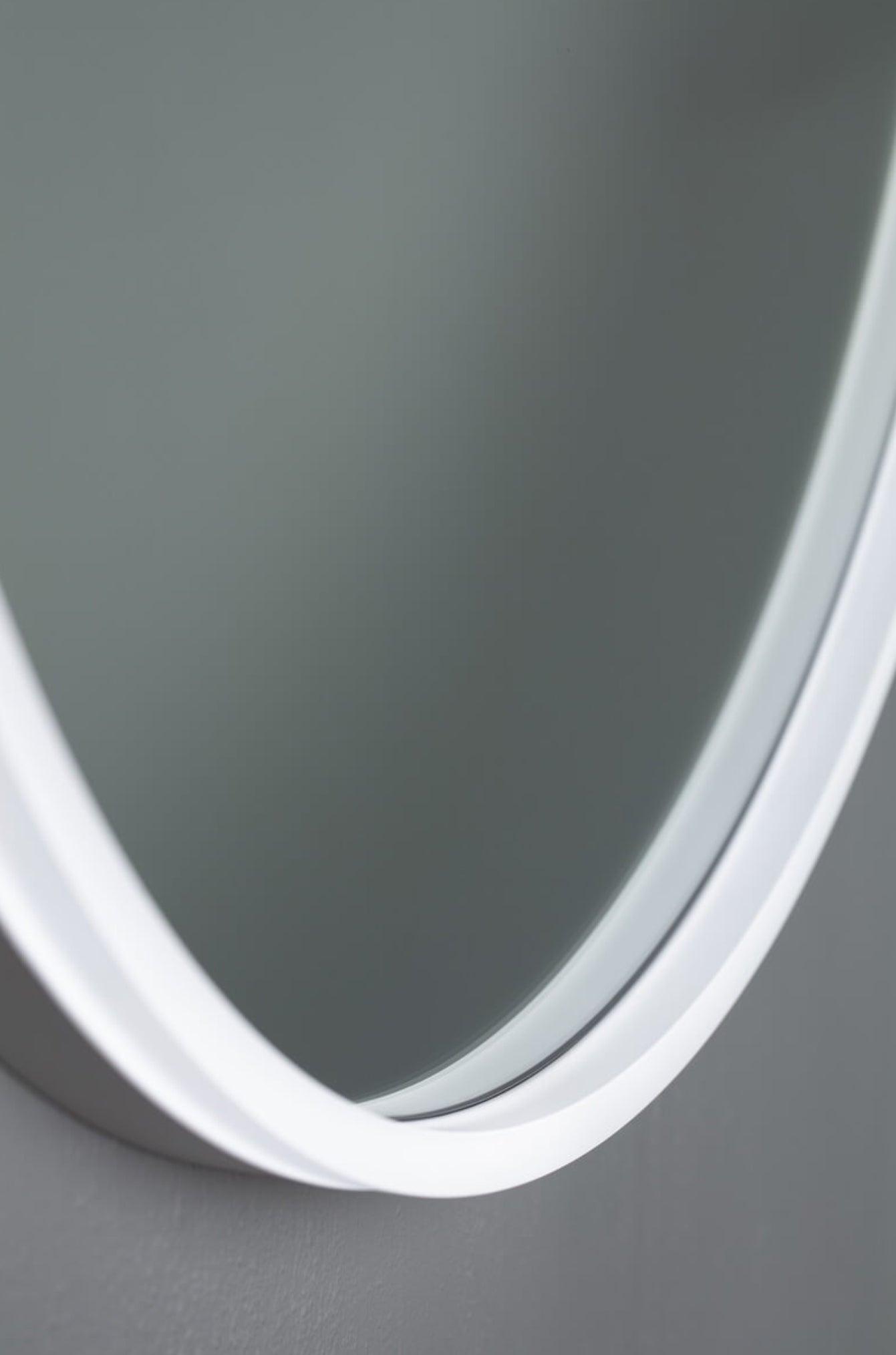 Lotux x speil med LED- lysramme.