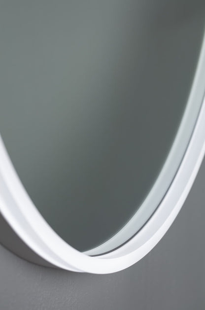 Lotux x speil med LED- lysramme.